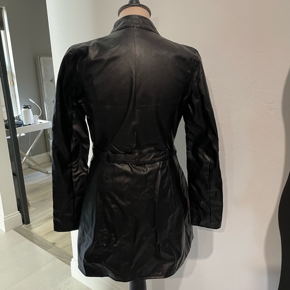 Leather dress - Picture 2 of 2